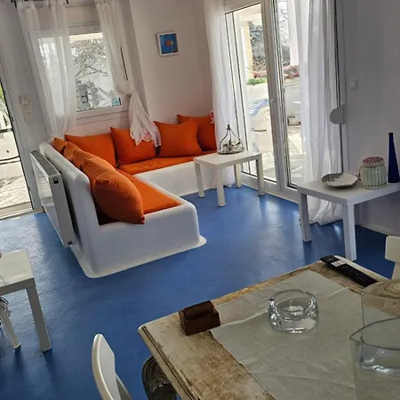 White And Blue Holiday home *